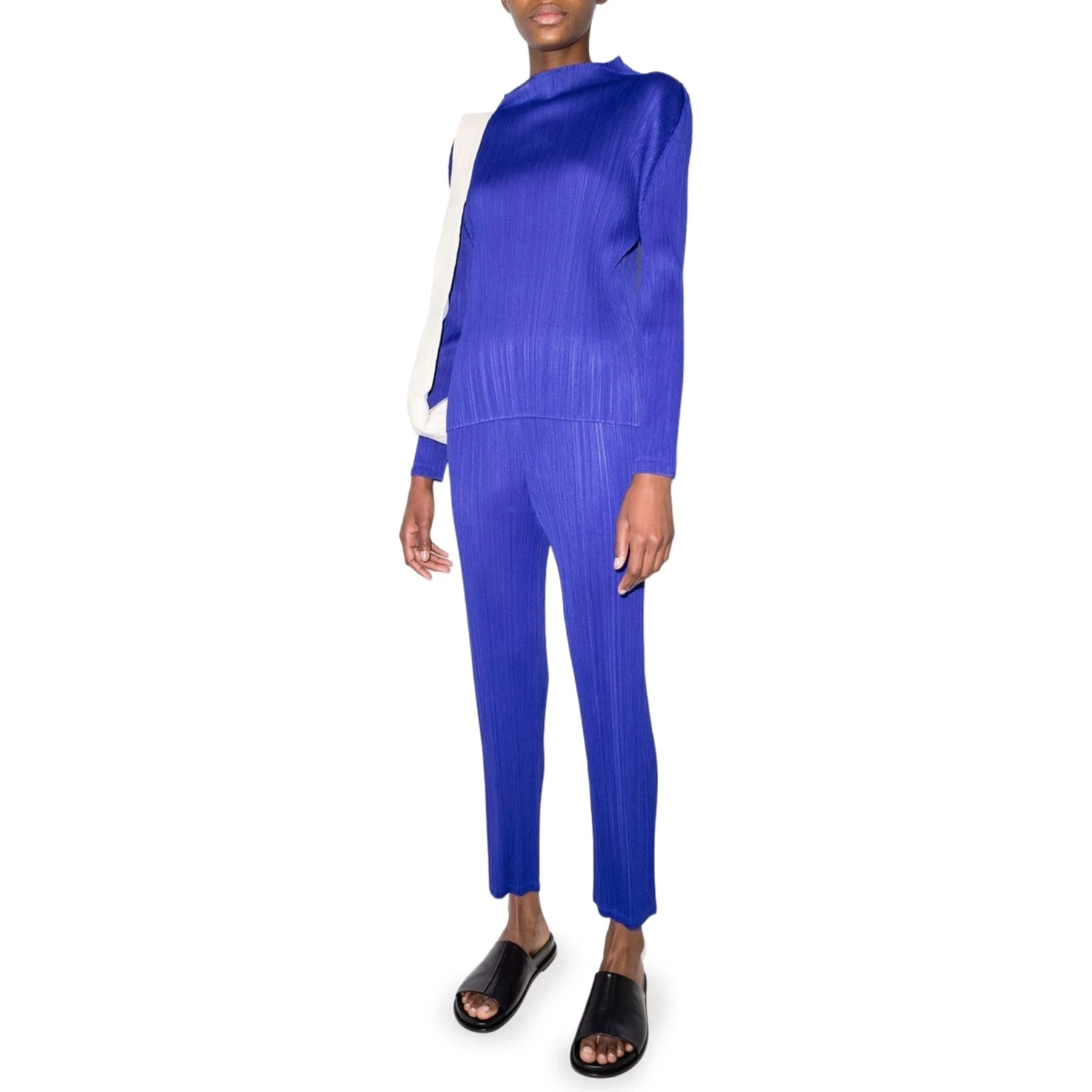 PLEATED T-SHIRT