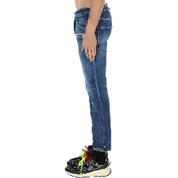 SKATER JEANS
