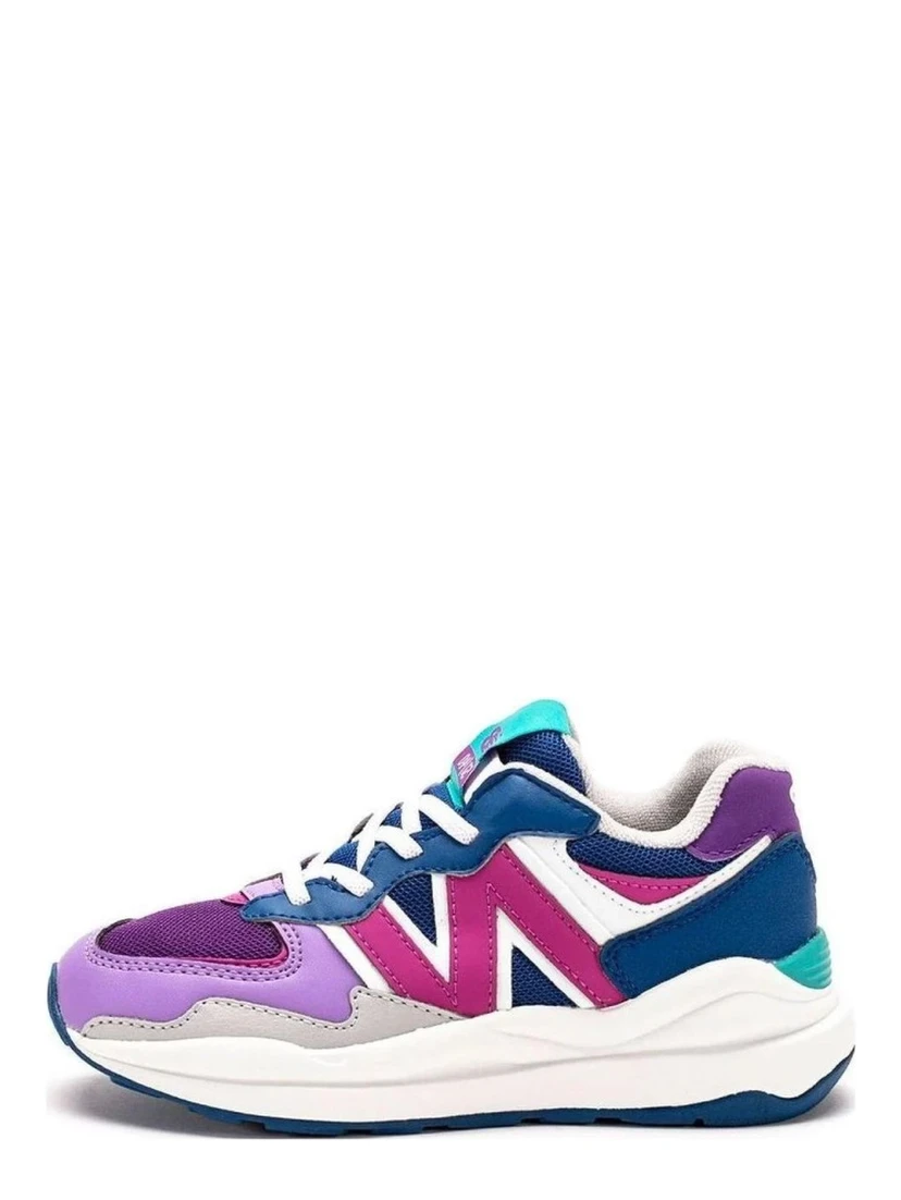 SNEAKER WITH LOGO