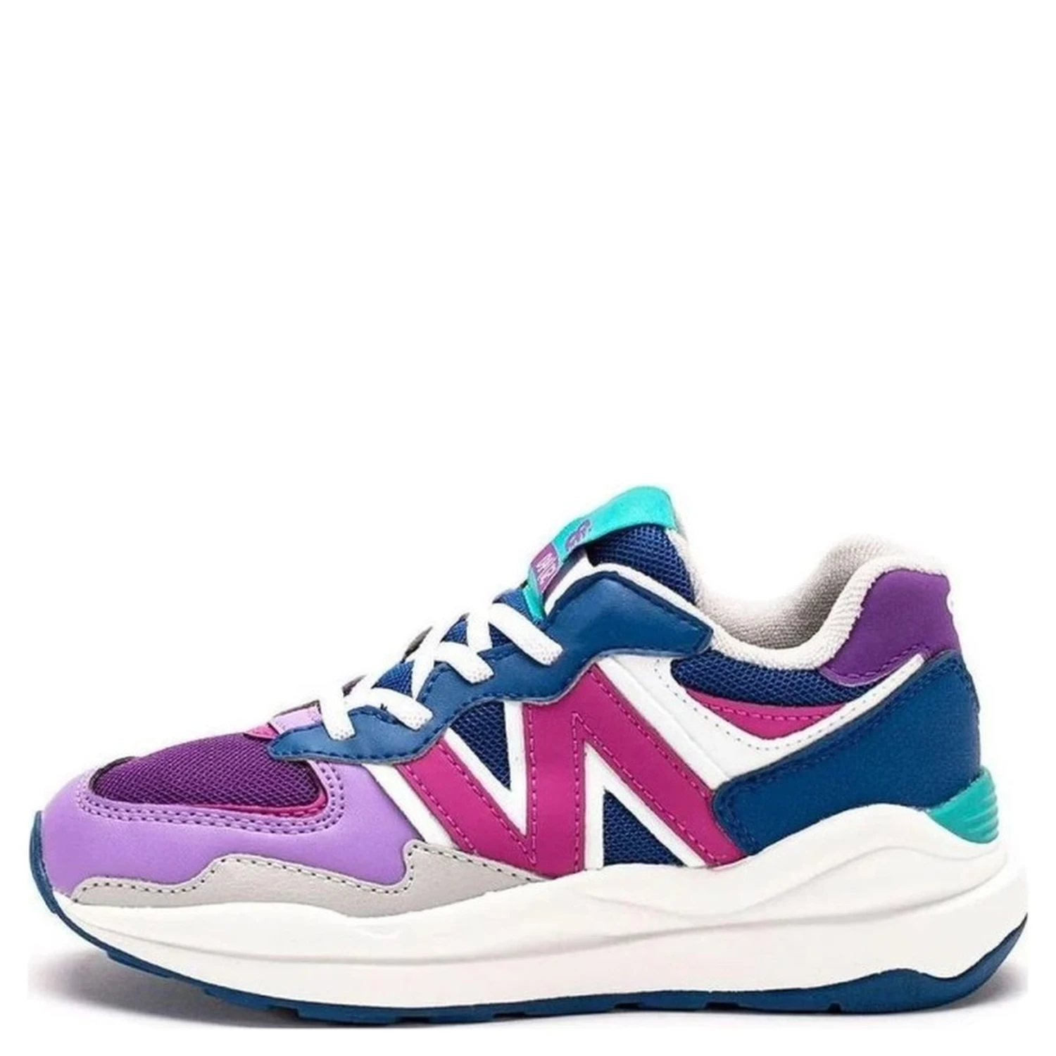 SNEAKER WITH LOGO