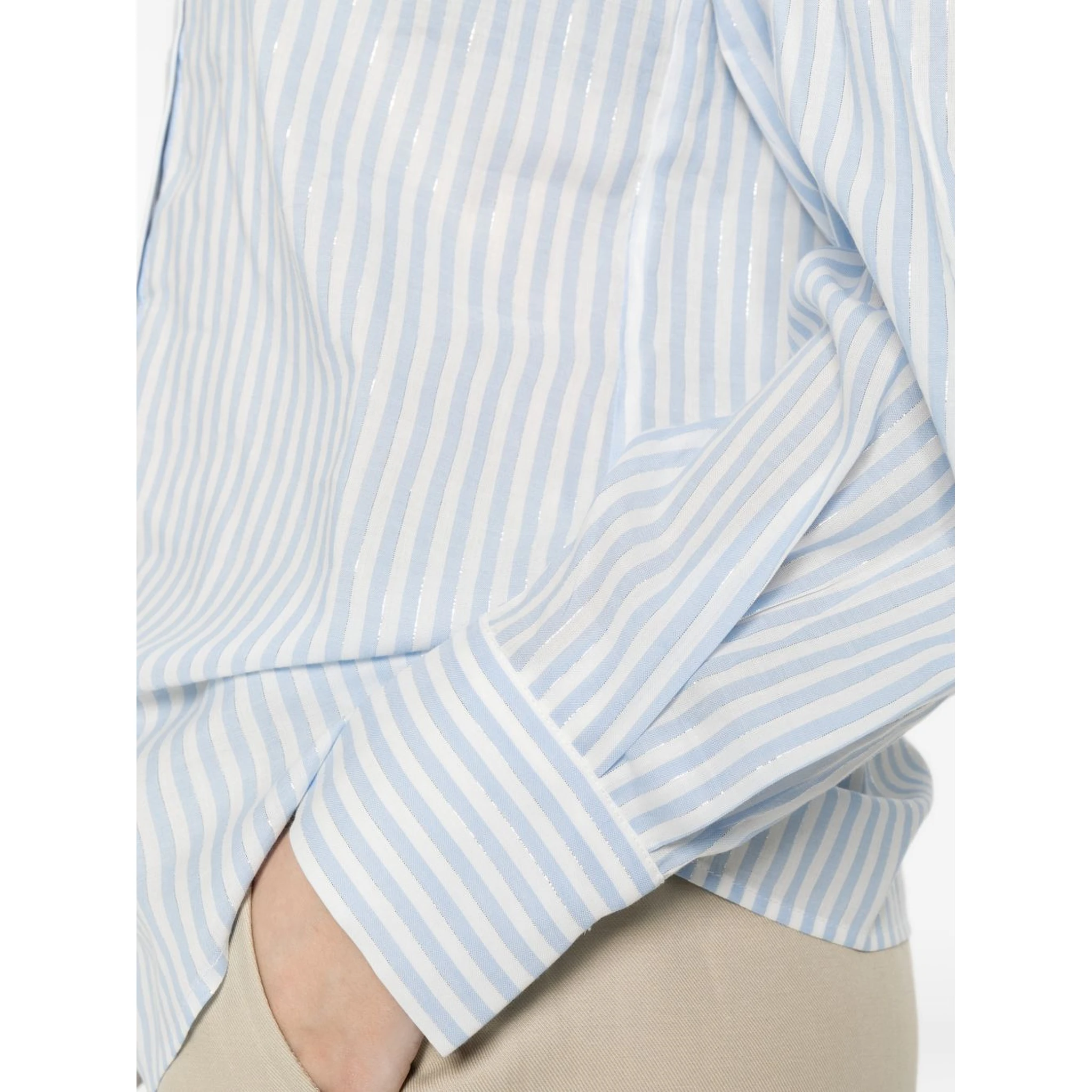 طقم قمصان متطابق