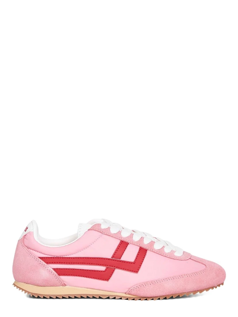 أحذية رياضية من بروكس 1949