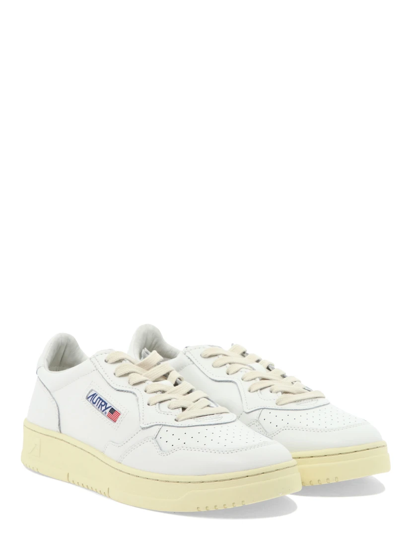 "Medalist Low" sneakers