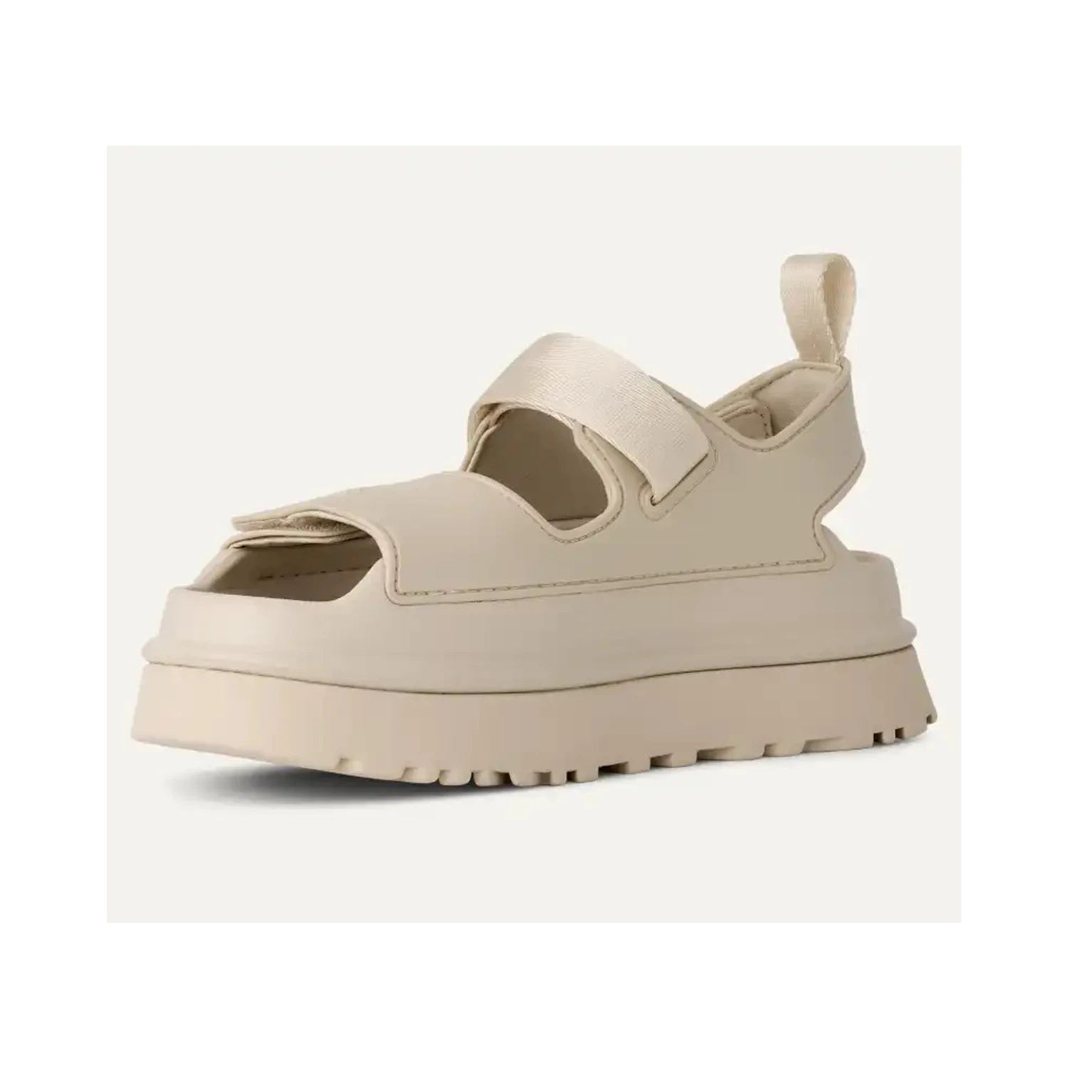 UGG Flat shoes