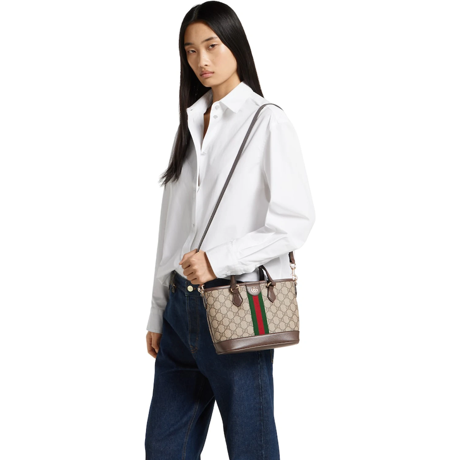 Gucci Bags.. Beige