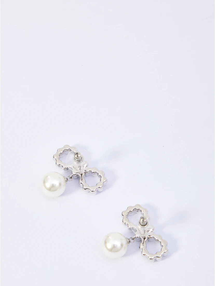 Pearl bow earrings