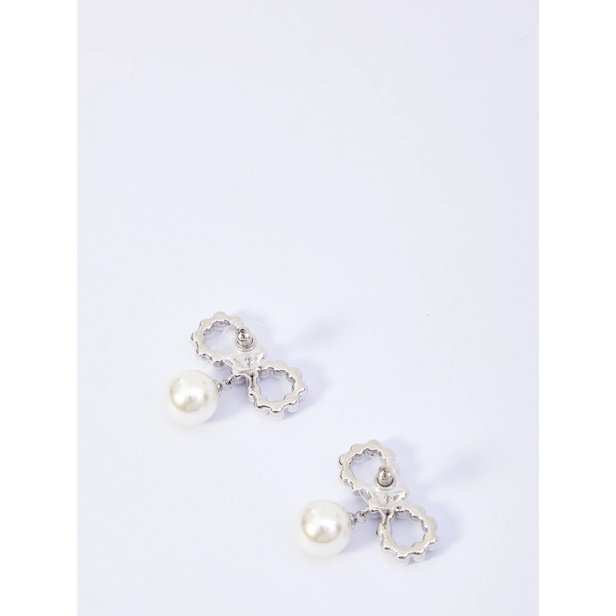 Pearl bow earrings