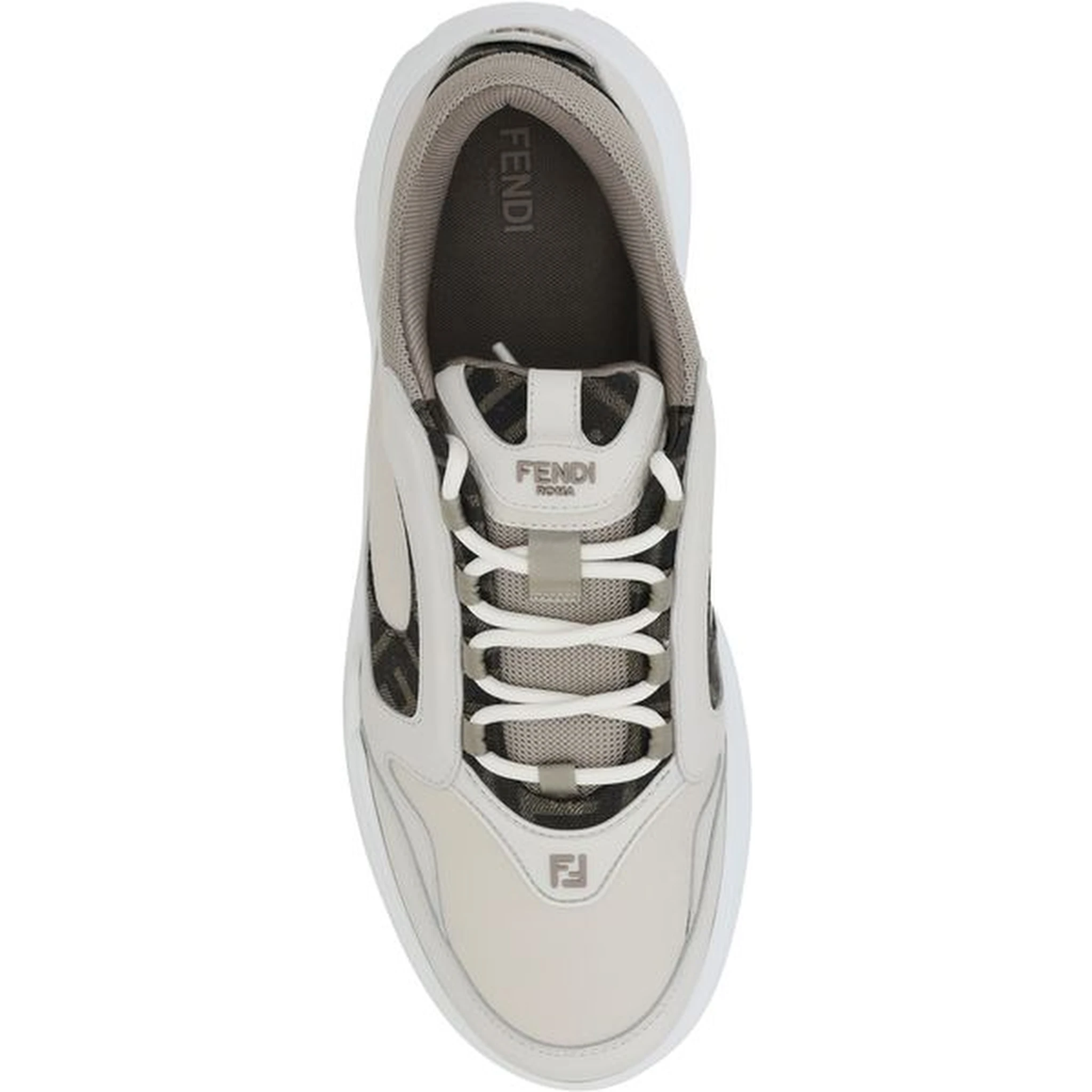 حذاء رياضي منخفض من جلد العجل الأبيض من بوس توروس