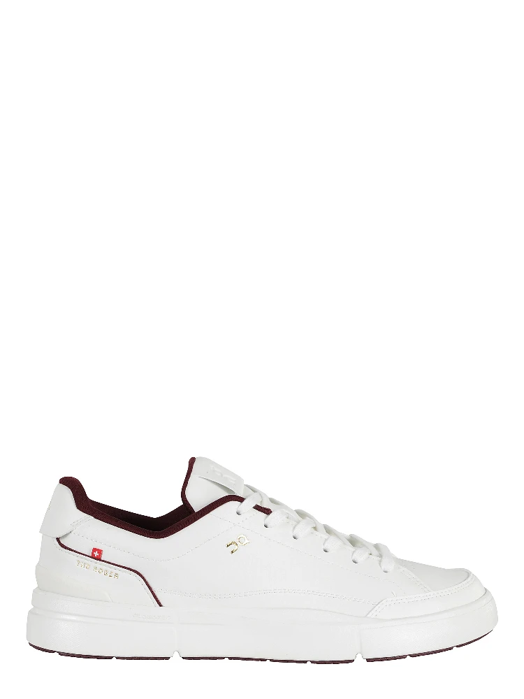 THE ROGER CENTRE COURT