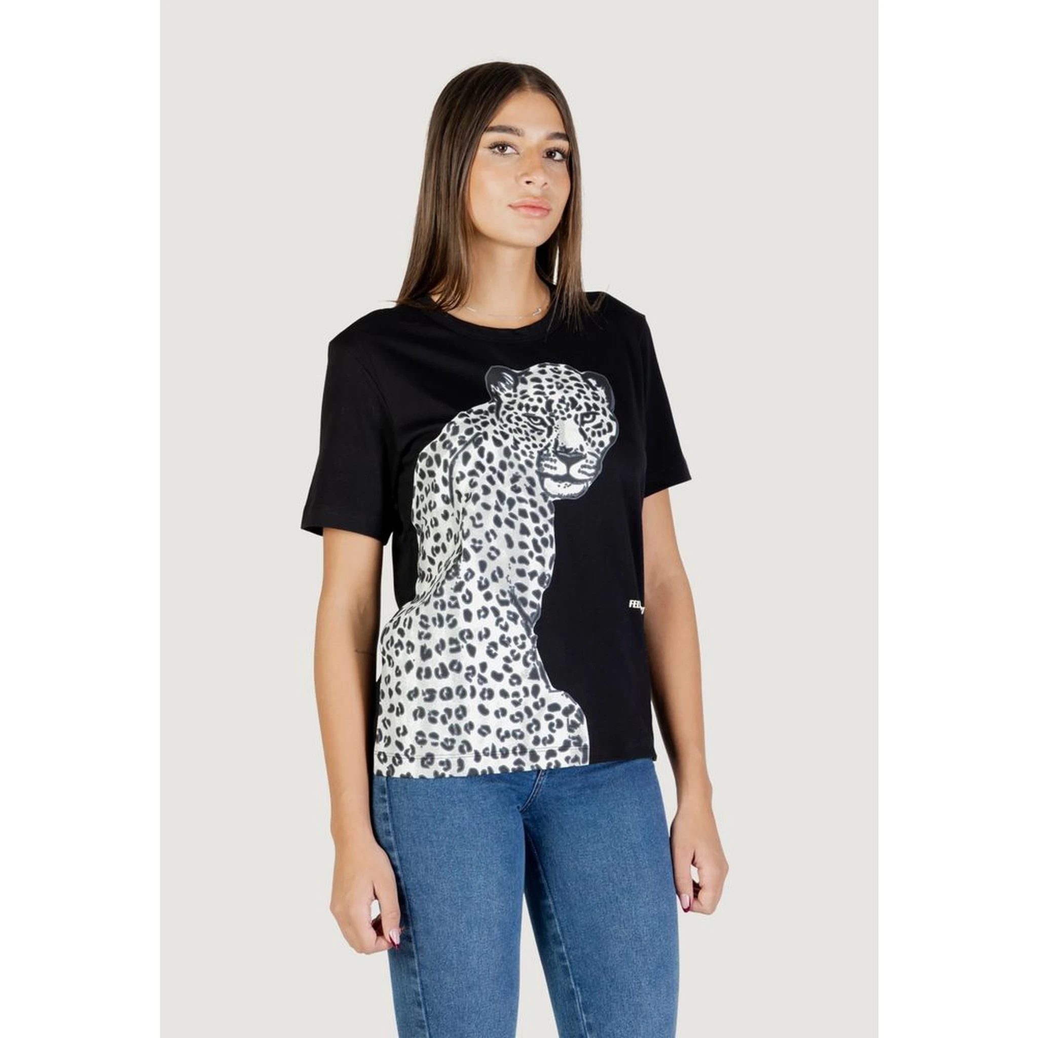 تيشيرت قطني أسود