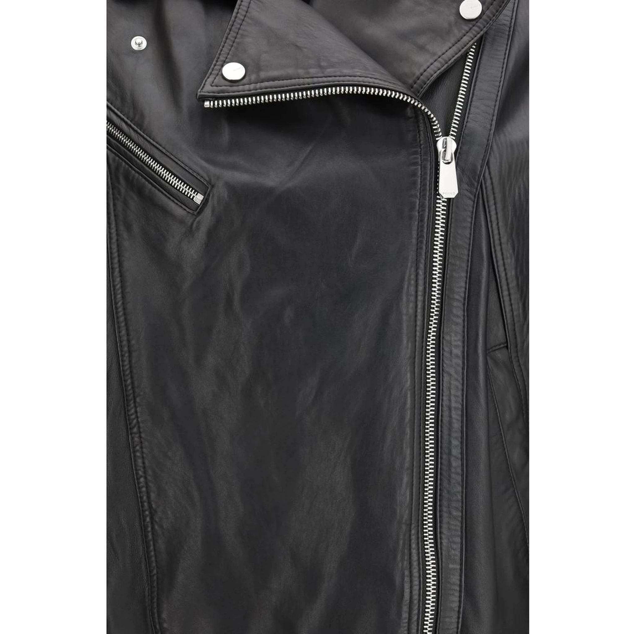 جاكيت جلد أسود