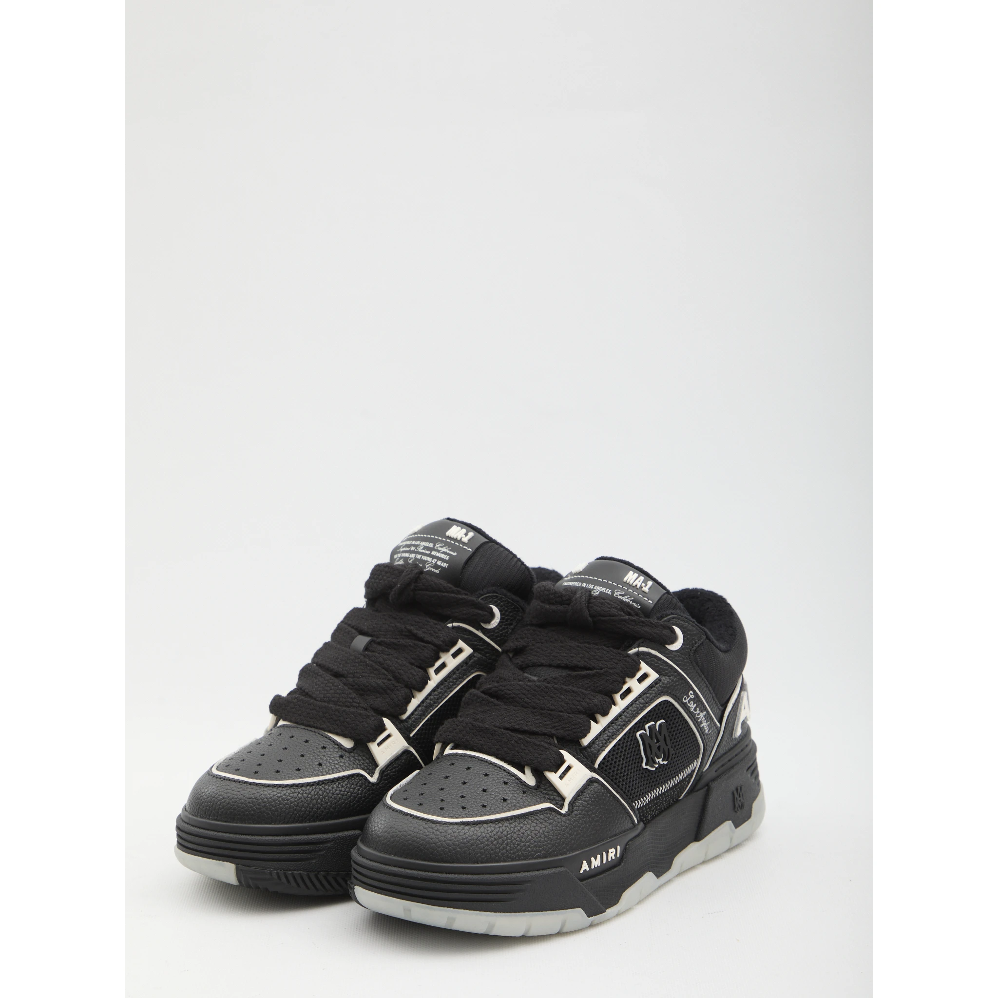 حذاء رياضي MA-1