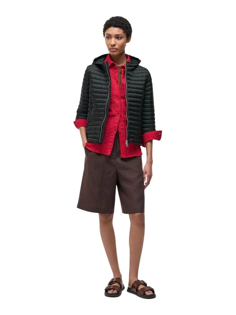 سترة خارجية سوداء من البولياميد