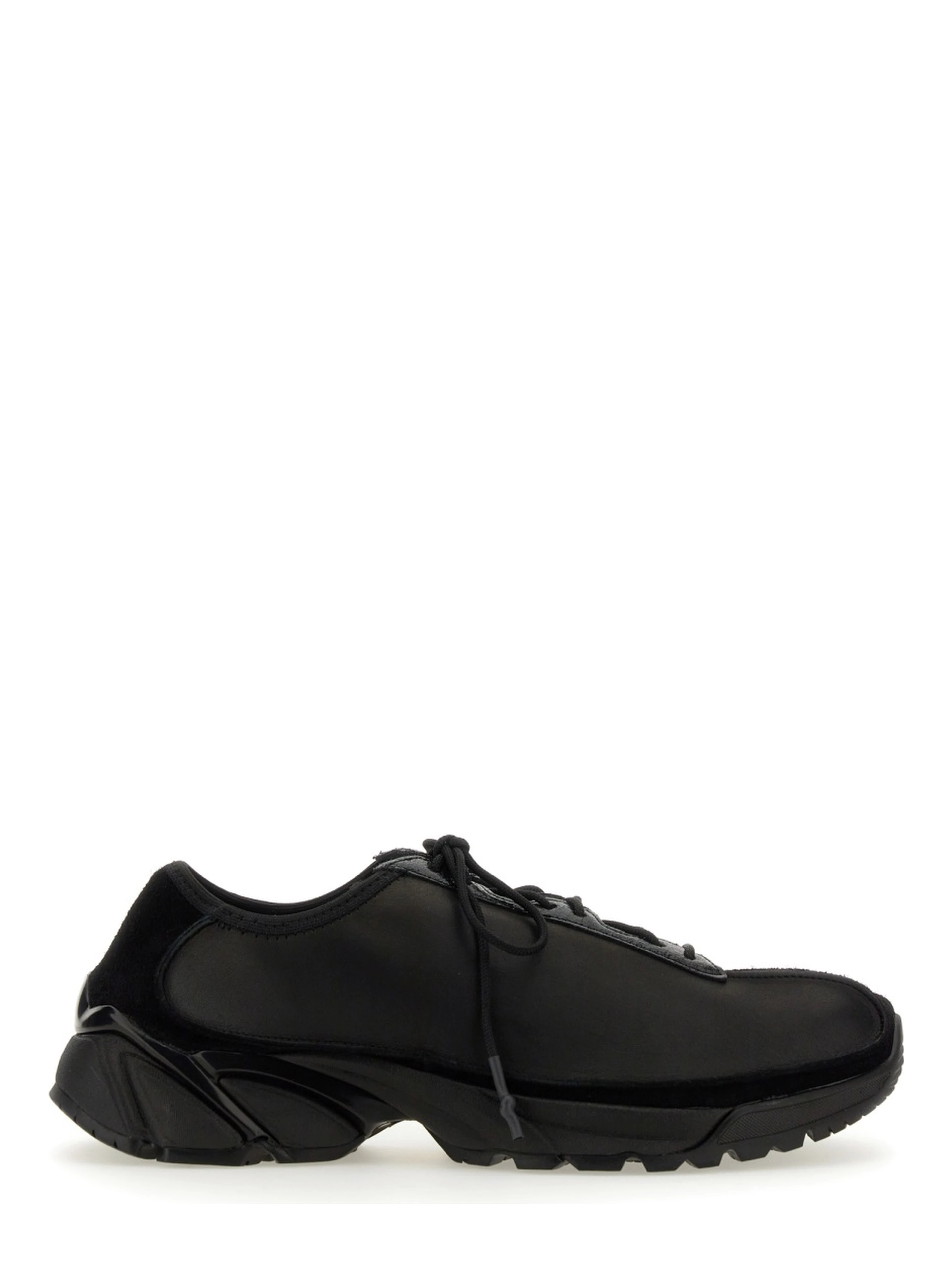 "KLOVE" SNEAKER