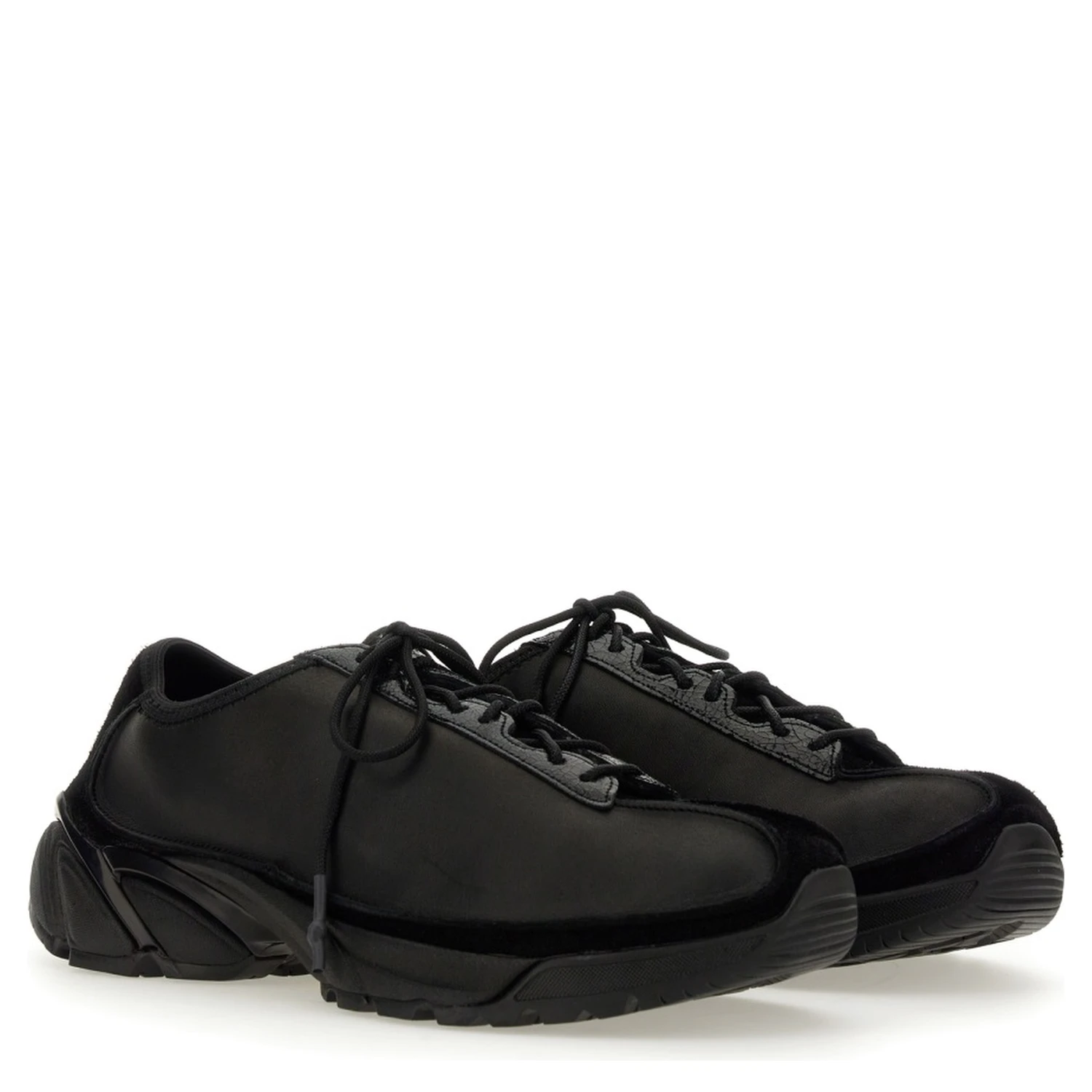 "KLOVE" SNEAKER