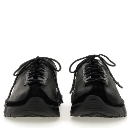 "KLOVE" SNEAKER