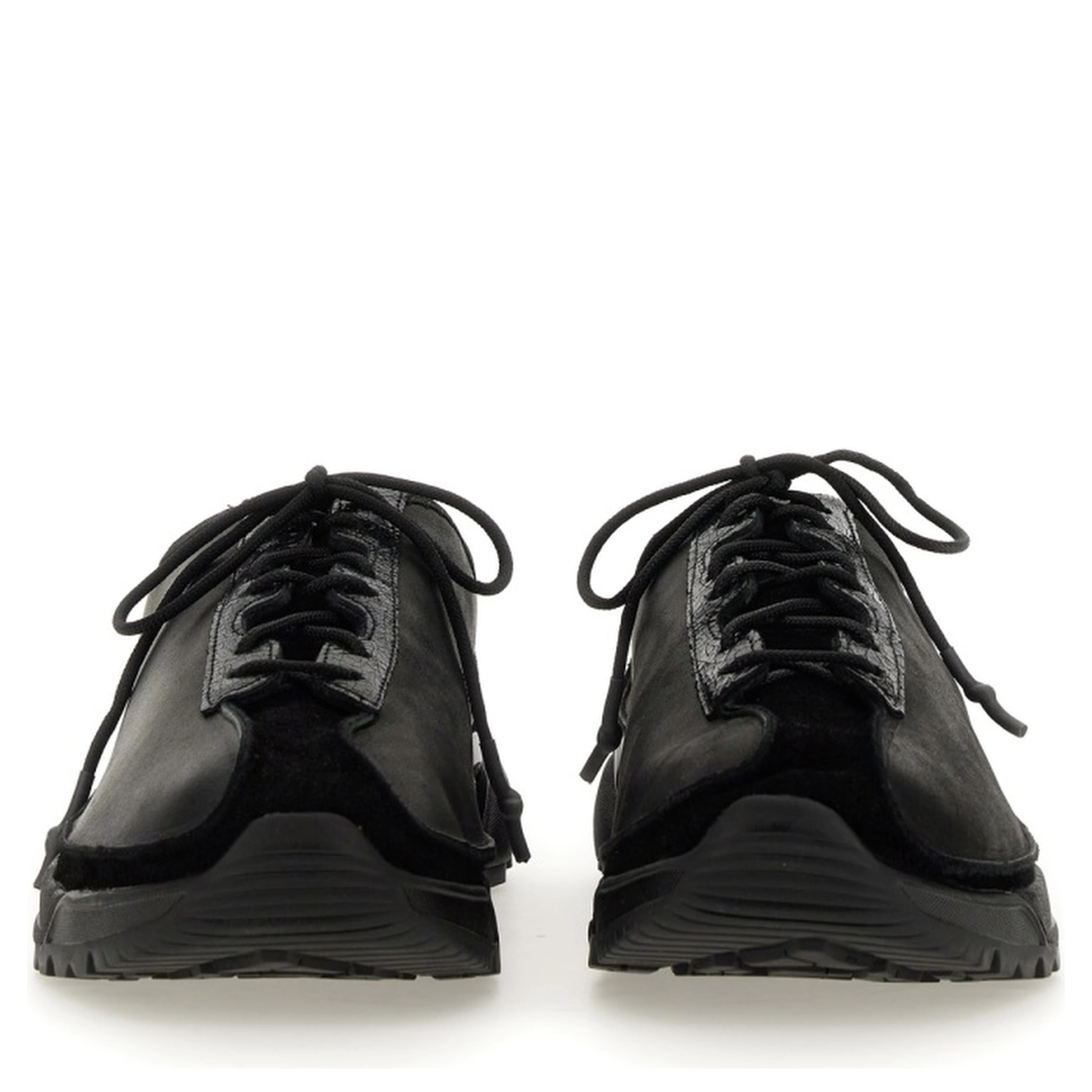 "KLOVE" SNEAKER