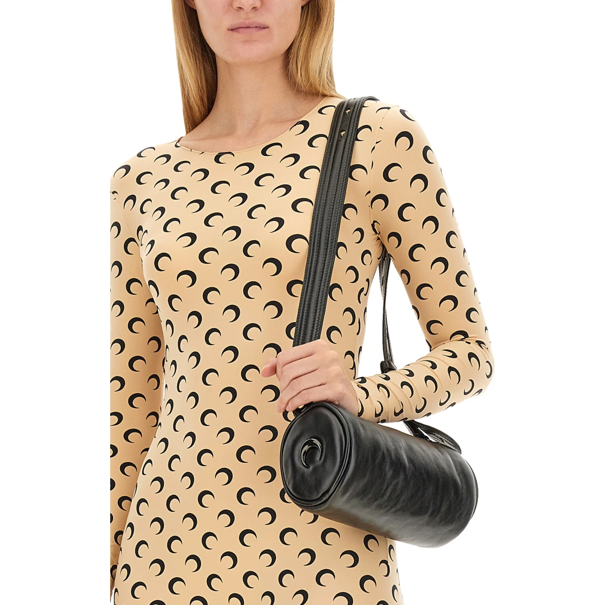 بدلة "القمر"