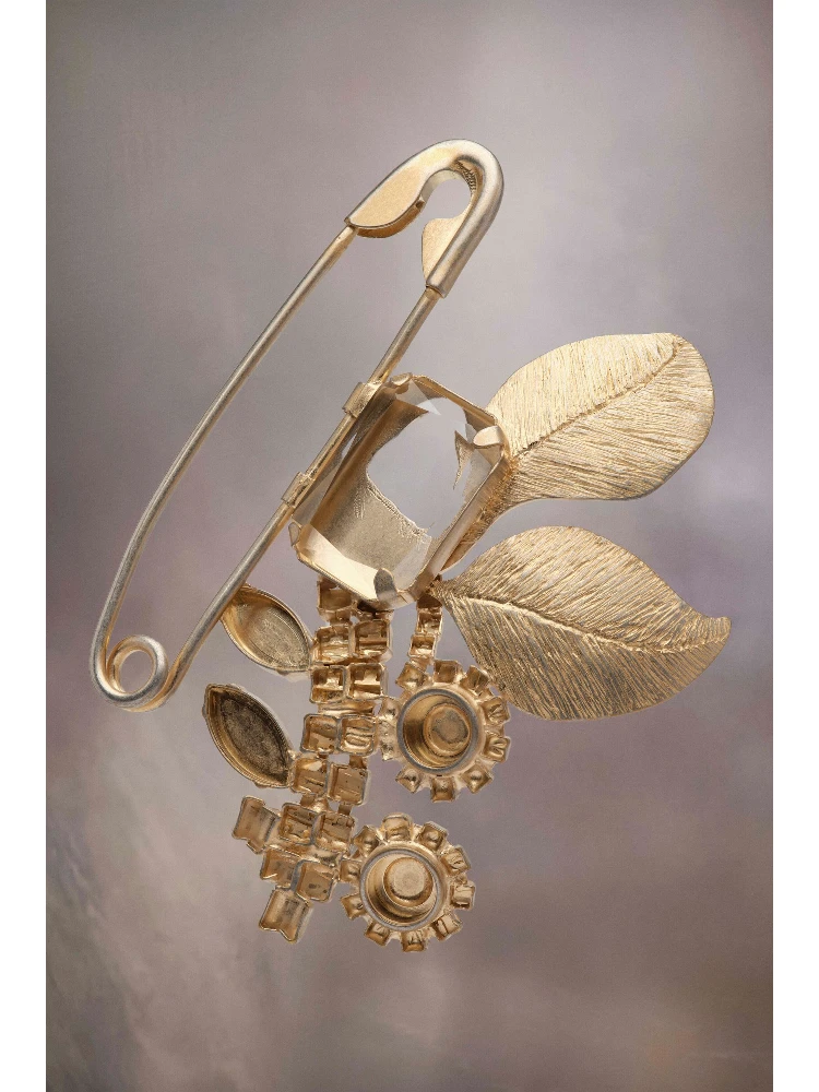 Gold Fibres Broch alternative