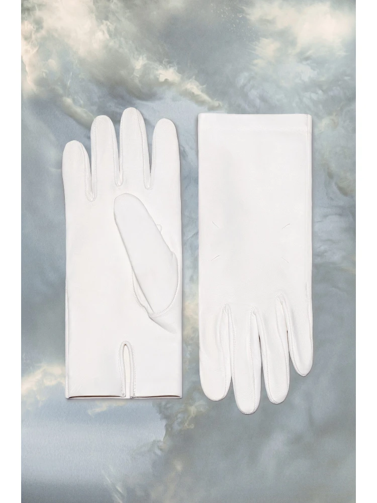 White Fibres Gloves