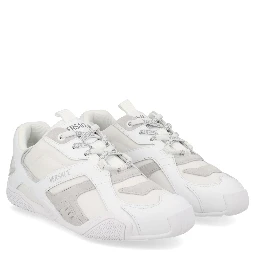 حذاء رياضي "جالاكسيا"