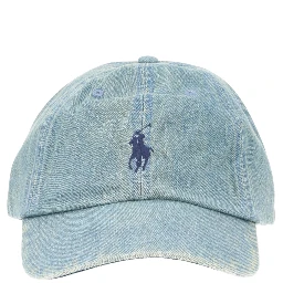 قبعة بيسبول بشعار