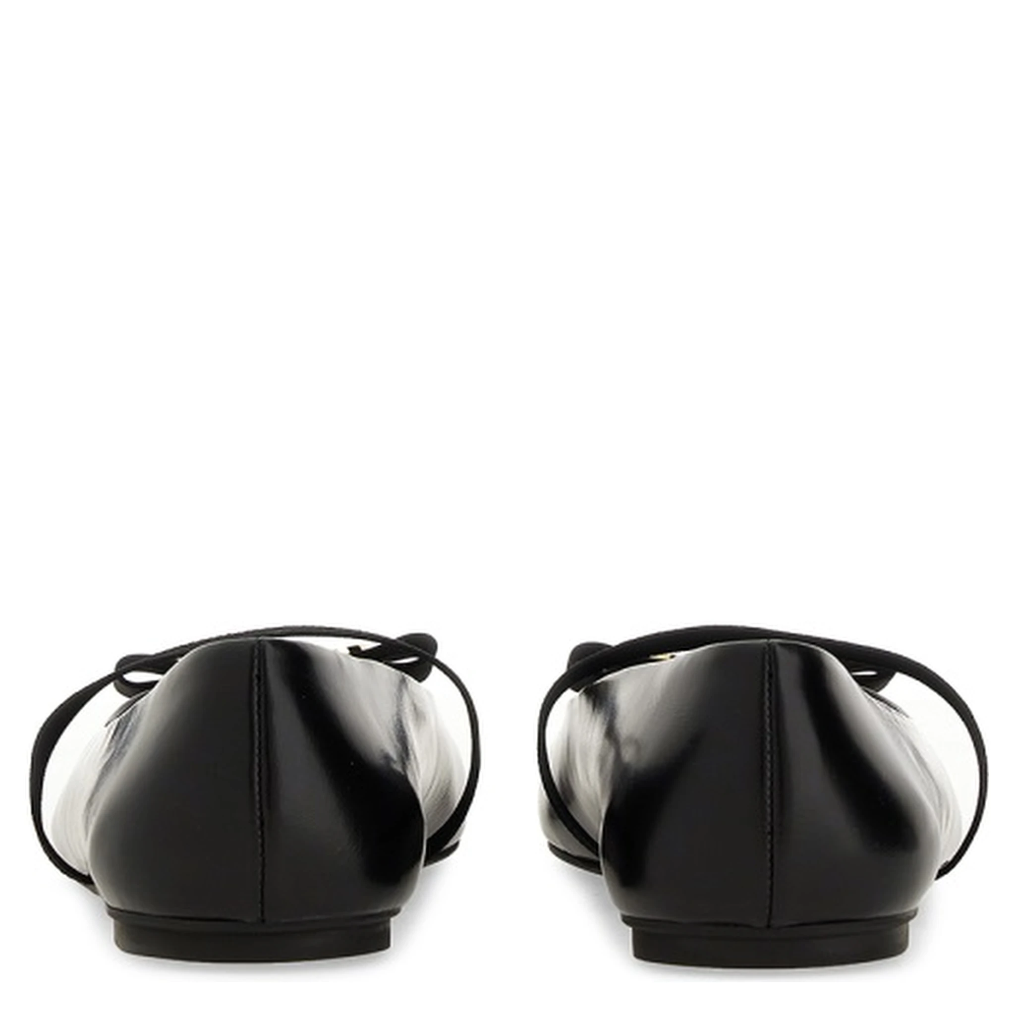 راقصة الباليه "زينا"