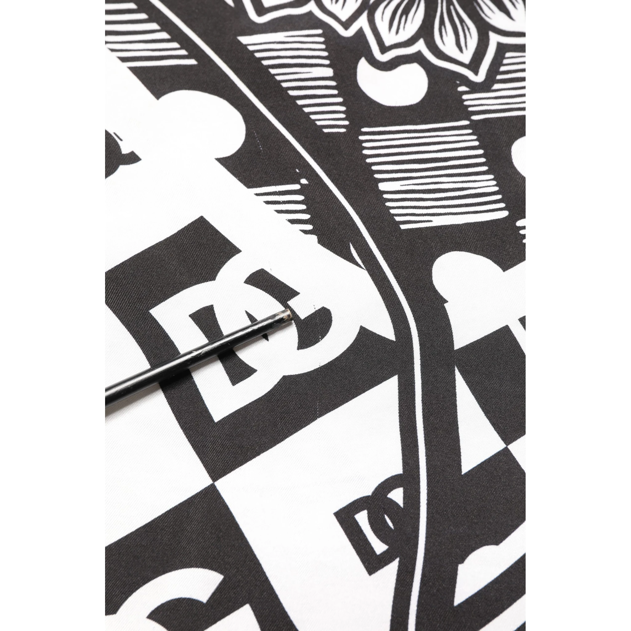 Black White Bandana Print Collared Shirt