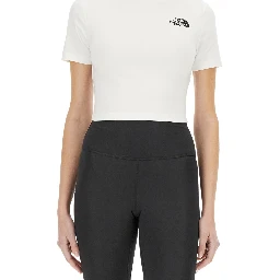 تيشيرت قصير