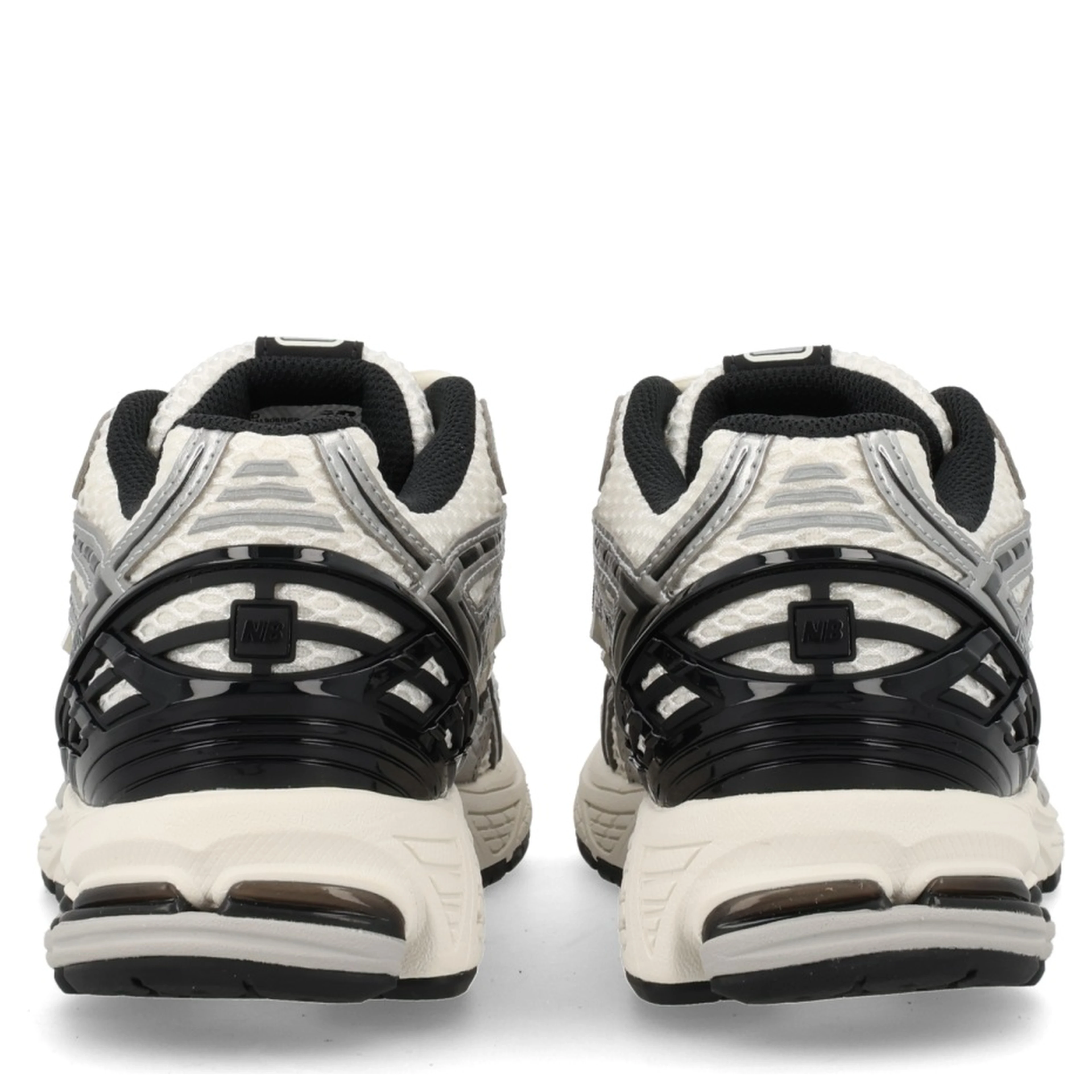 SNEAKER "1906R"