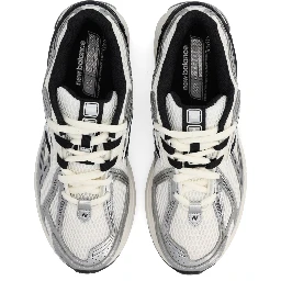 SNEAKER "1906R"