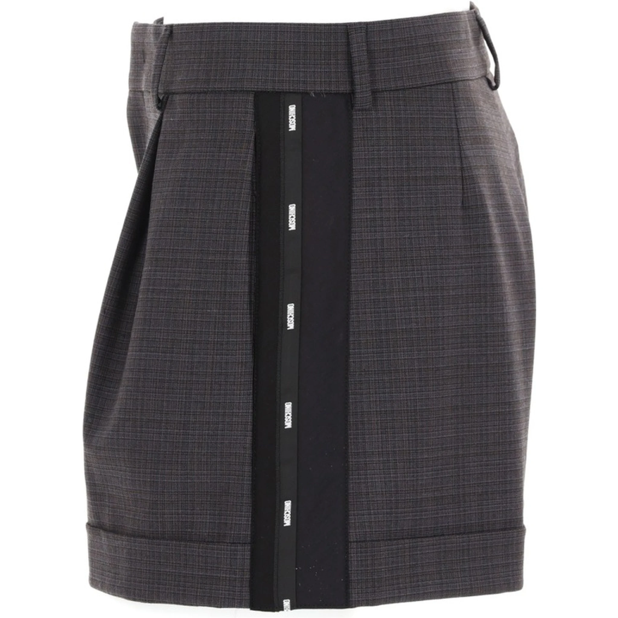 SHORTS WITH LOGO RIBBON