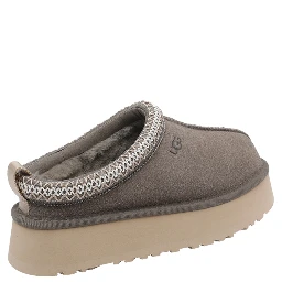 صندل UGG رمادي
