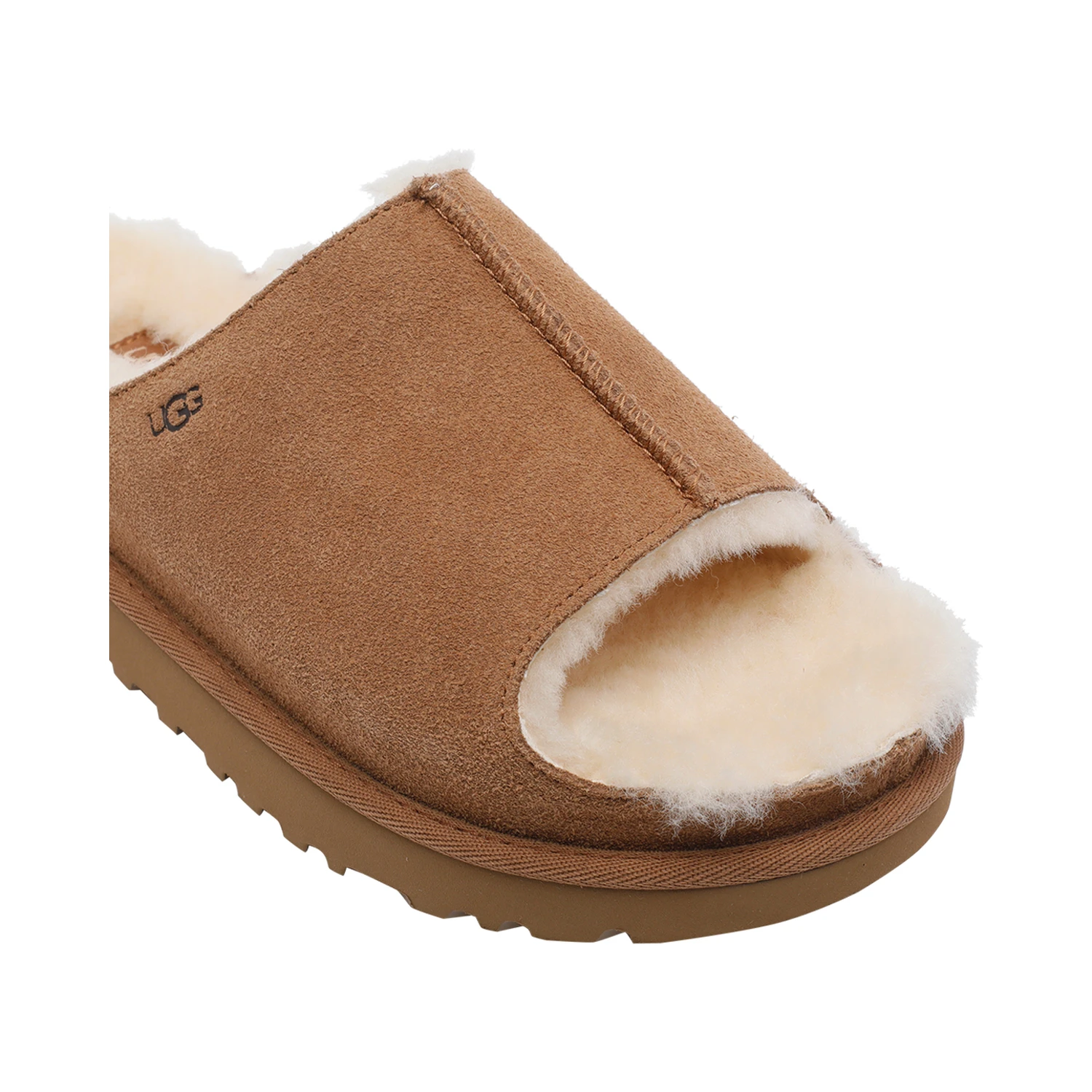 صندل UGG بني اللون