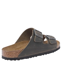 صندل بيركنستوك أخضر