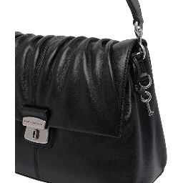 حقائب مارك جاكوبس.. سوداء