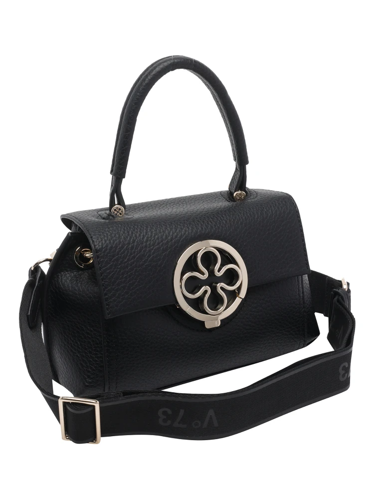 V°73  Black alternative