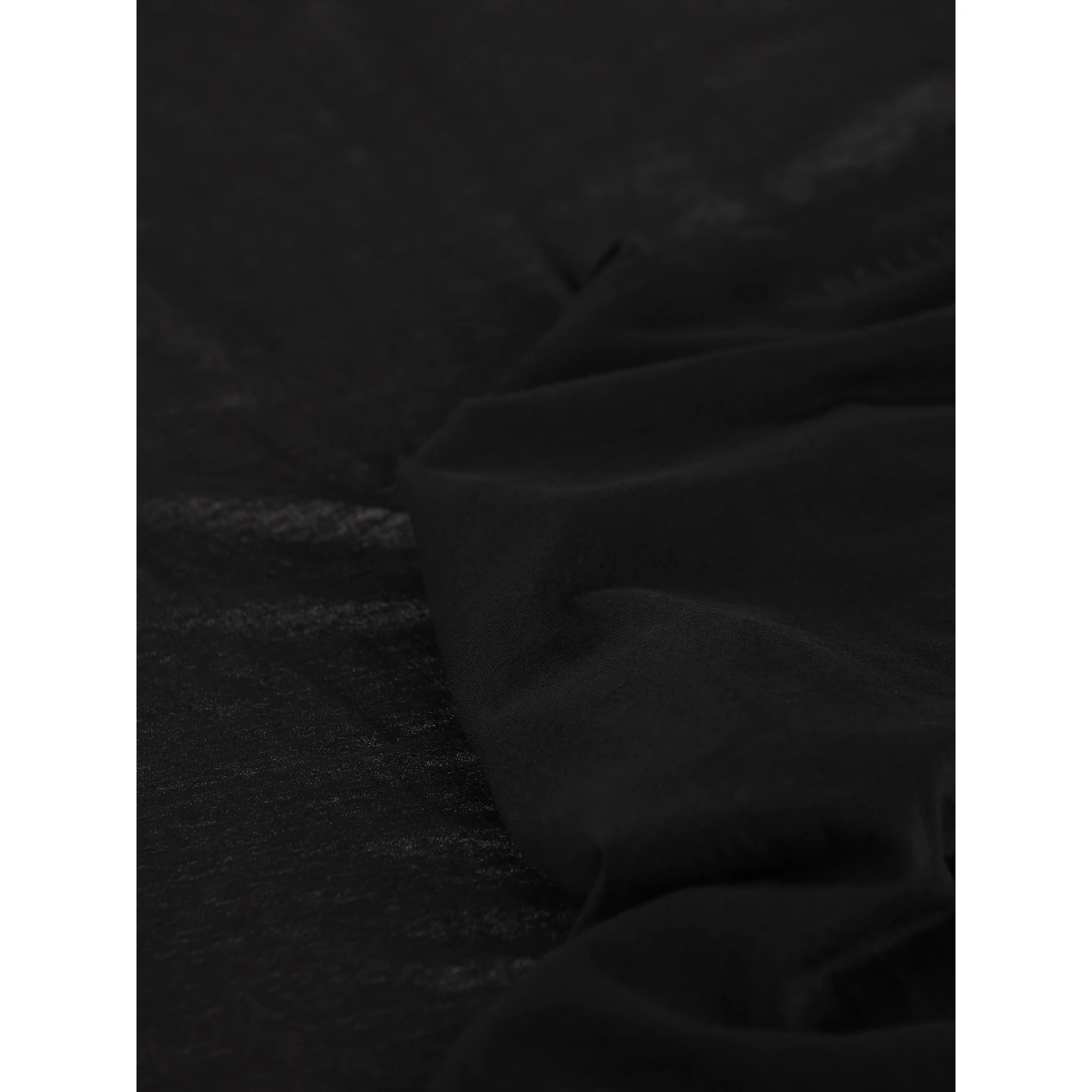 تيشيرتات وبولو بالنسياغا سوداء