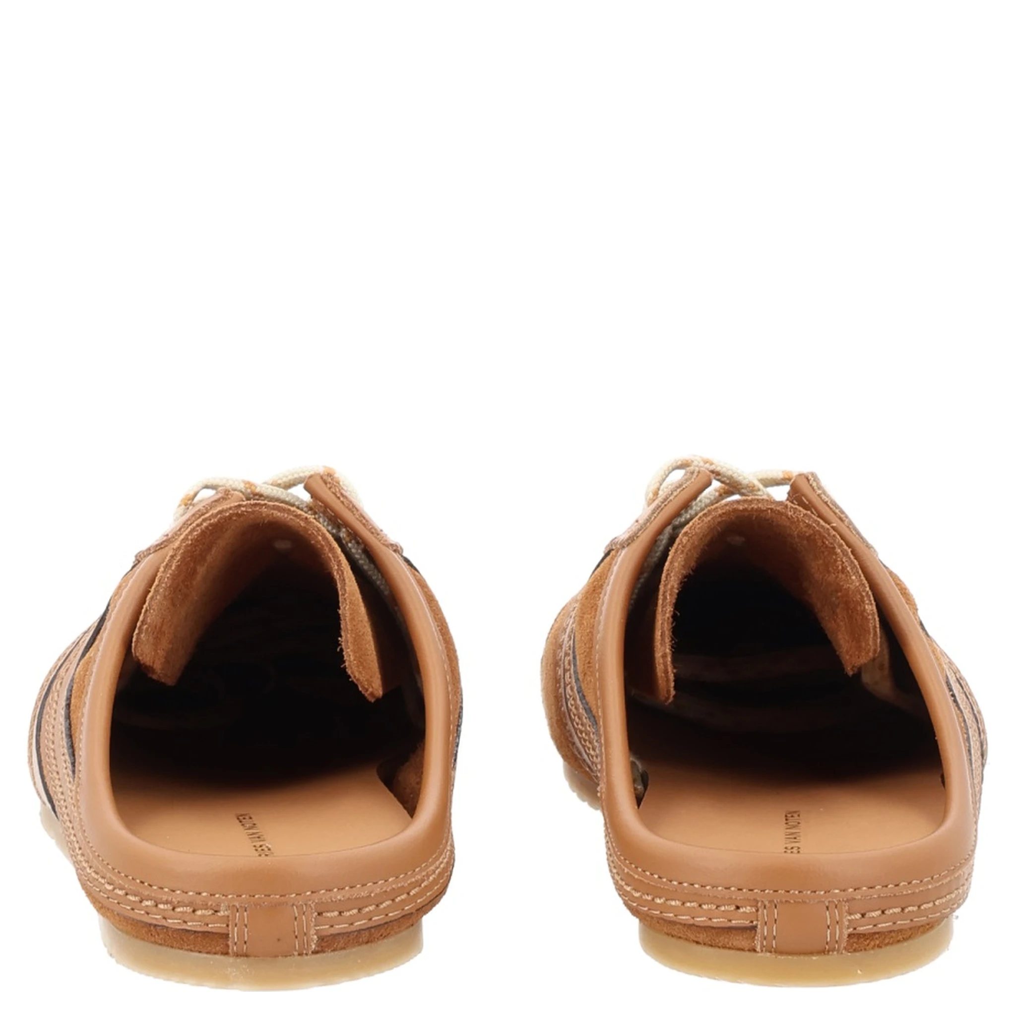 SLIP-ON SNEAKER
