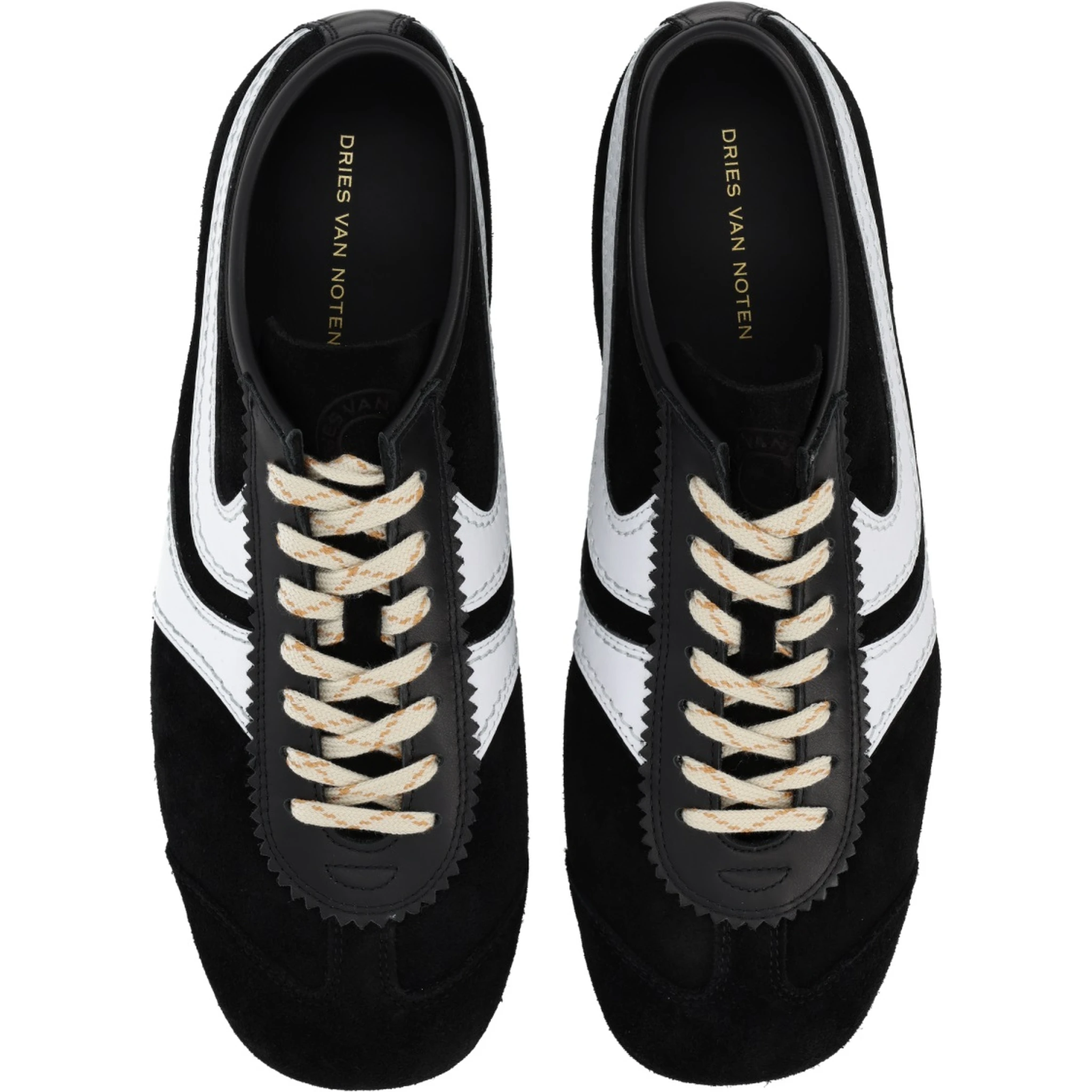 SUEDE SNEAKER