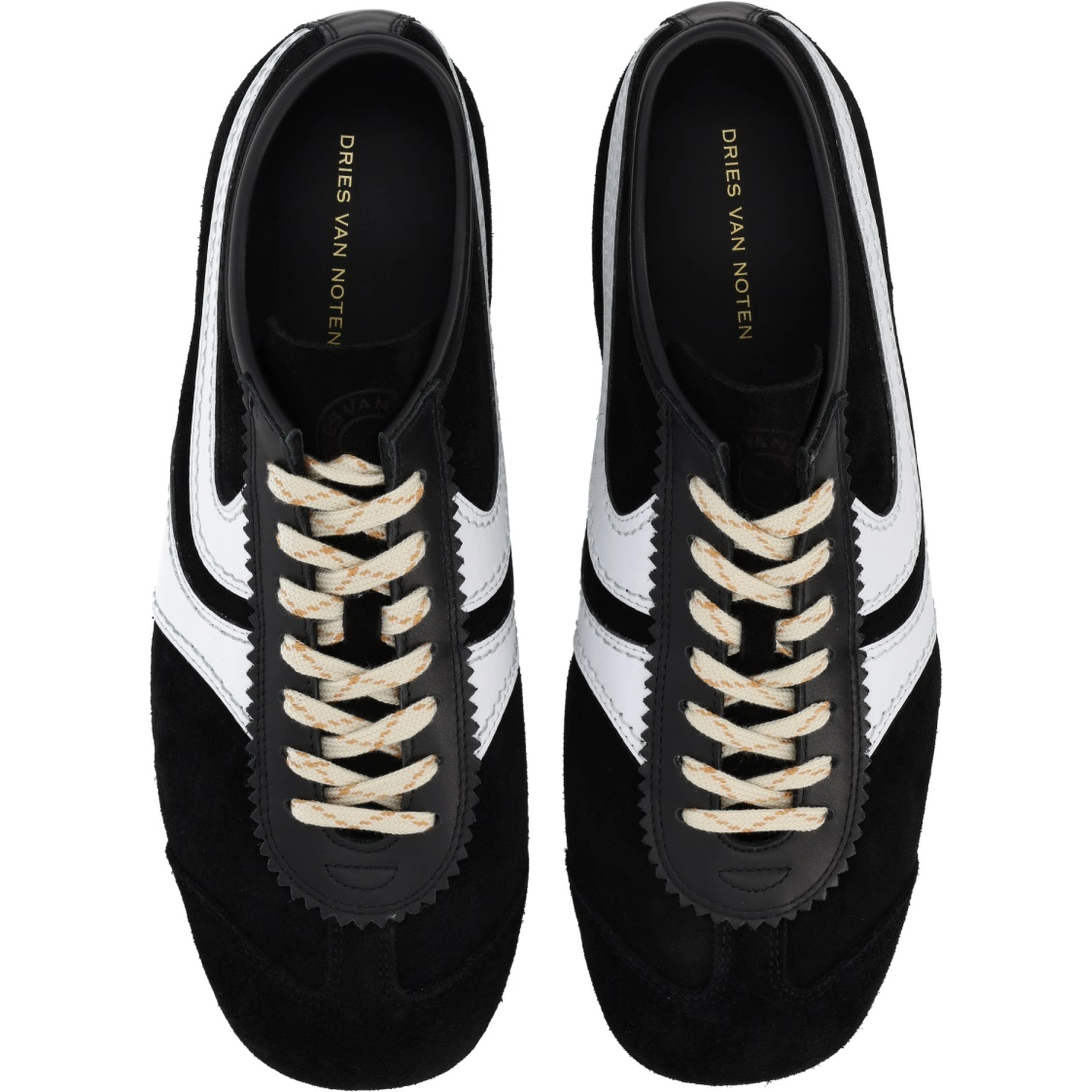SUEDE SNEAKER