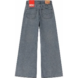 جينز "دي ساير 1996"