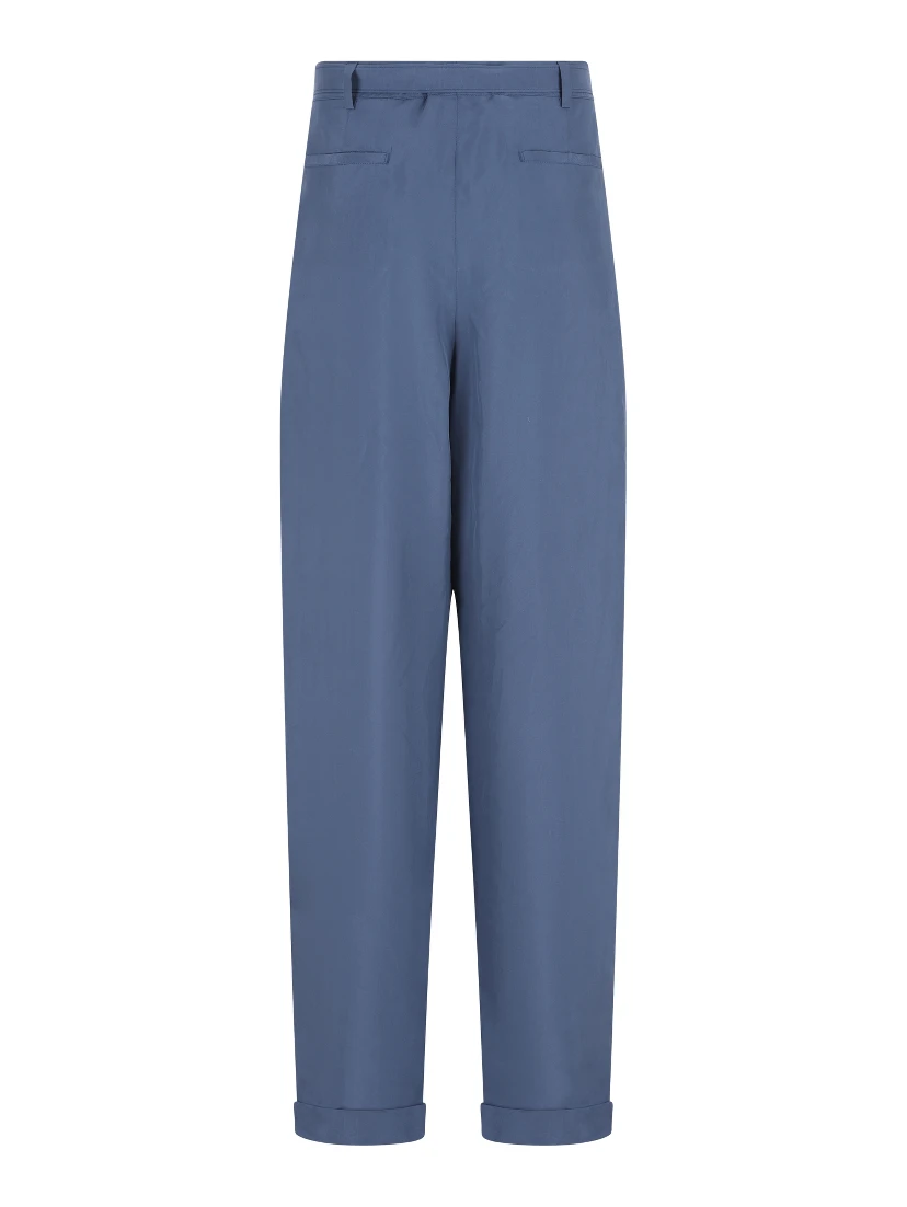 ملابس سان لوران الجاهزة