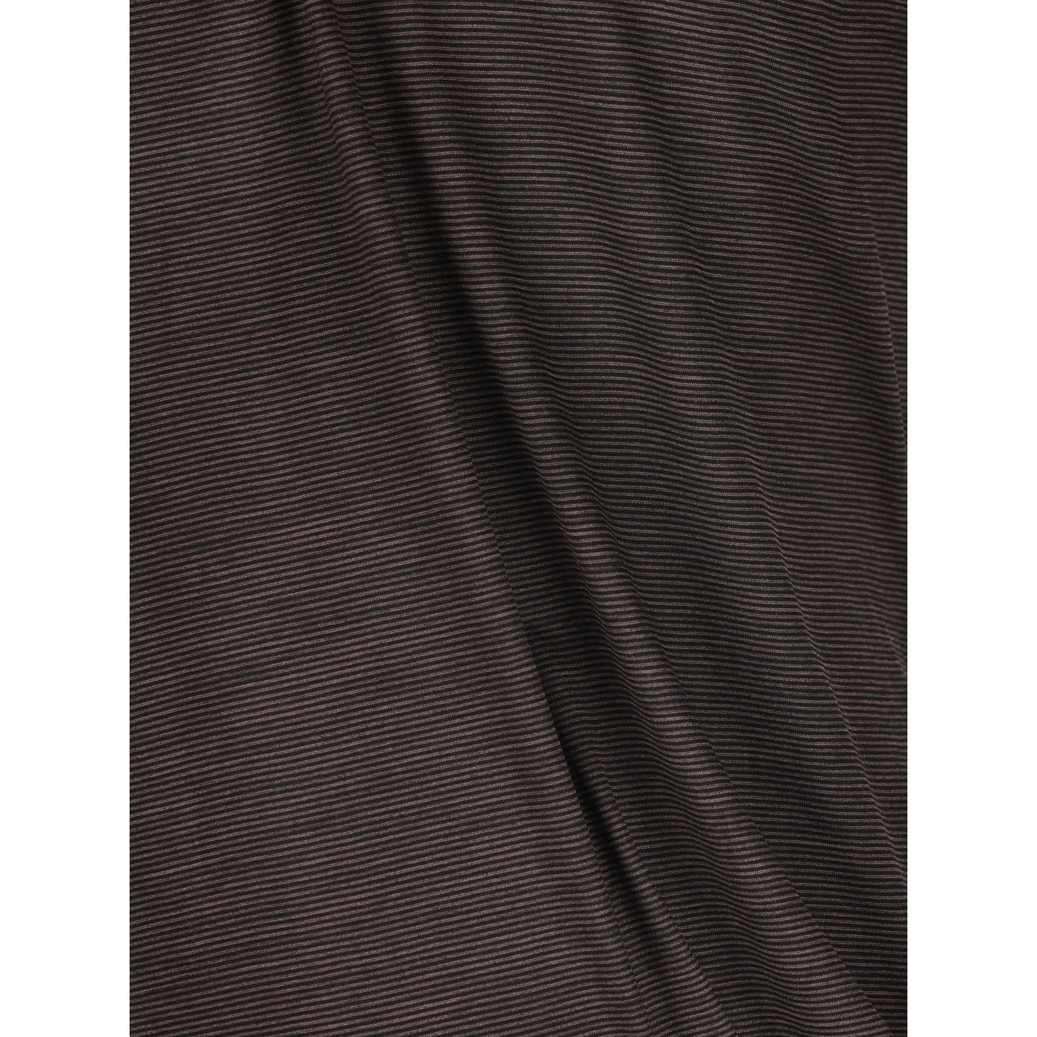 تيشيرتات وبولو من سان لوران