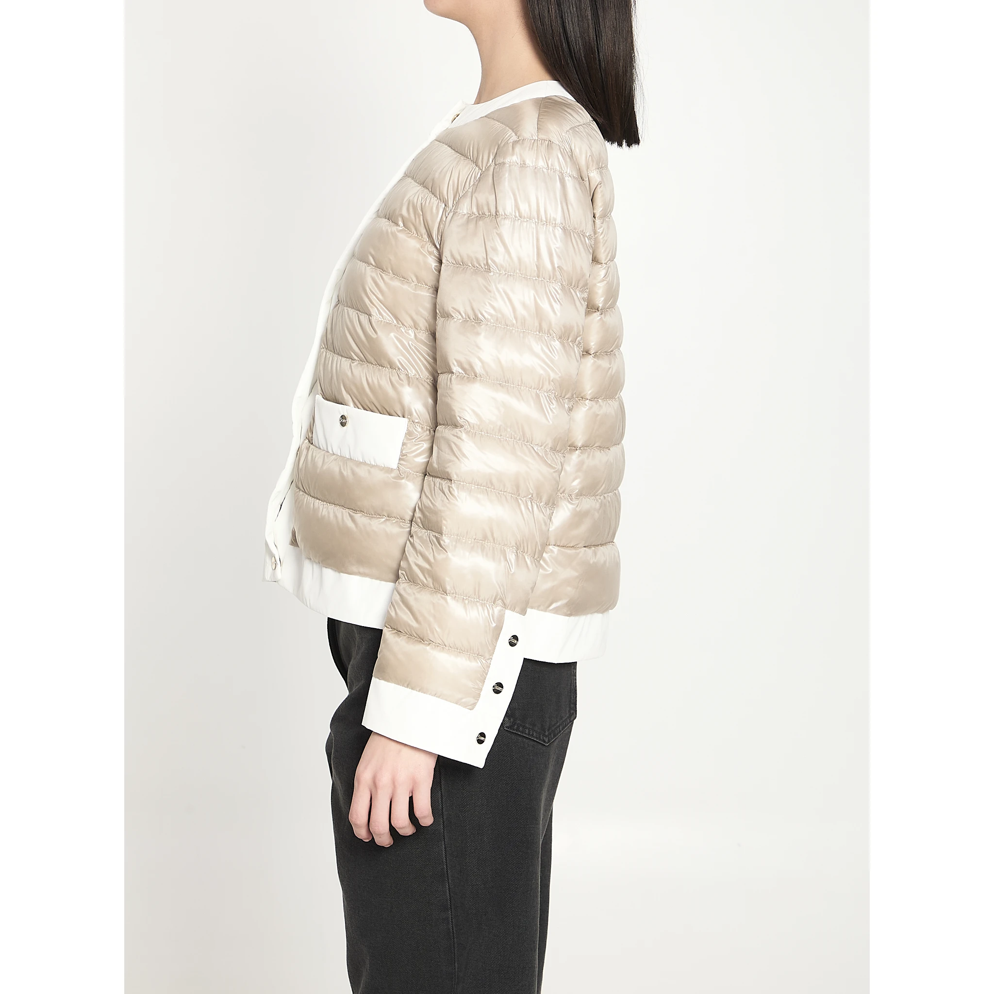 Short padded down jacket