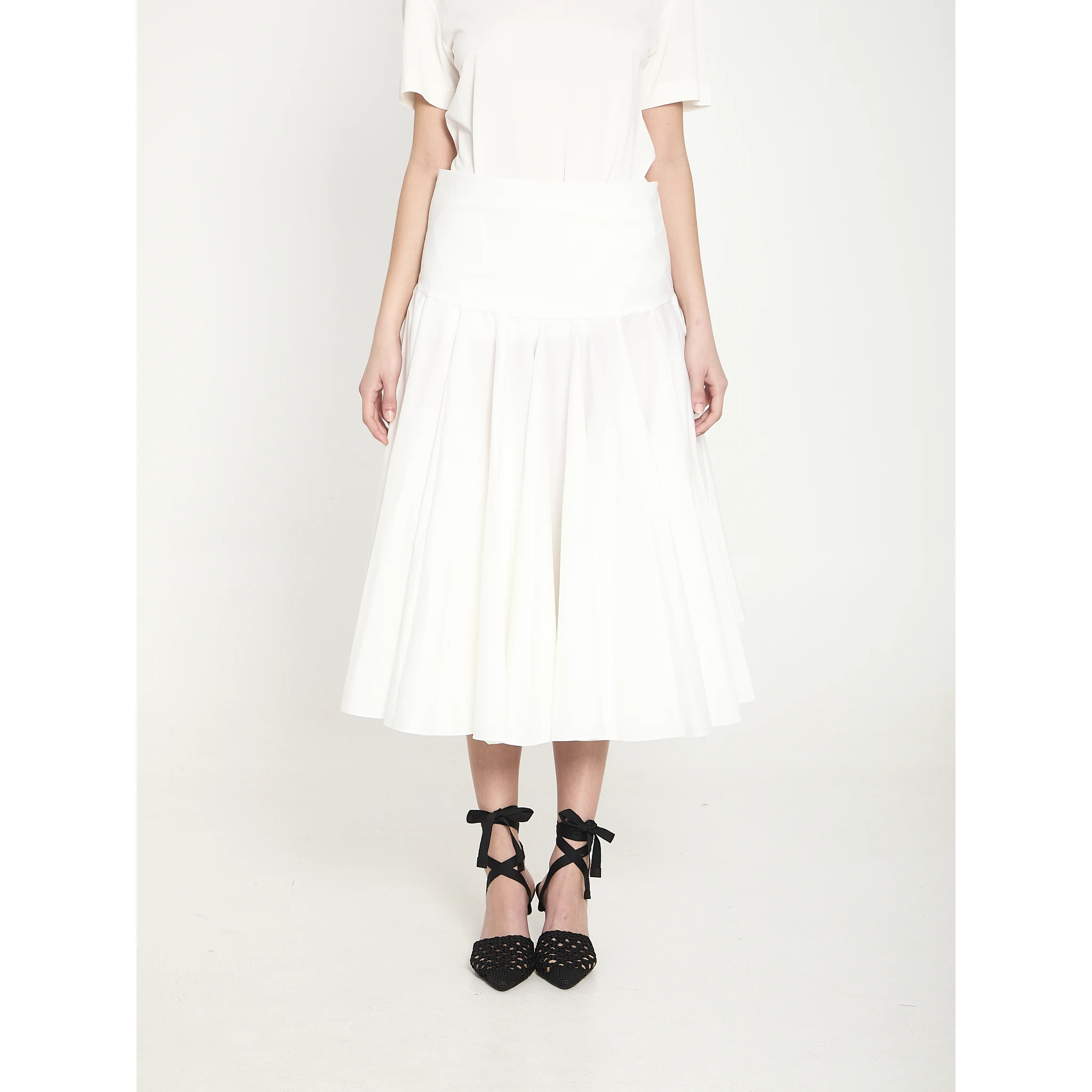 تنورة ميدي منسدلة مع قطعة قماش مثلثة