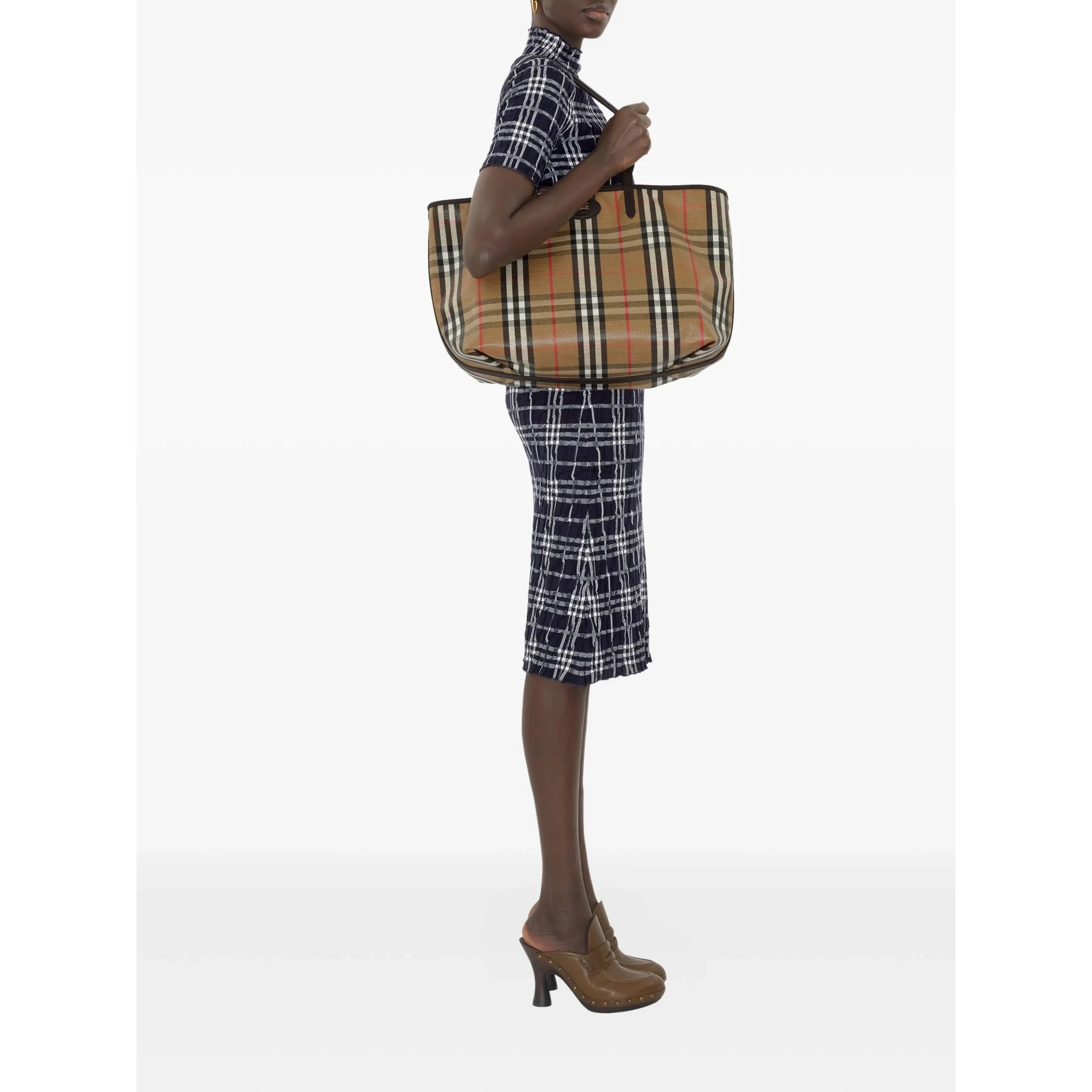 Burberry Bags.. Brown