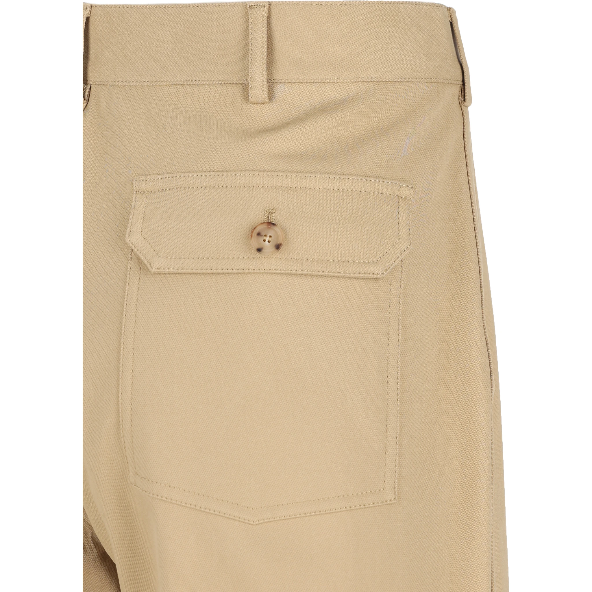 لورو بيانا ملابس جاهزة