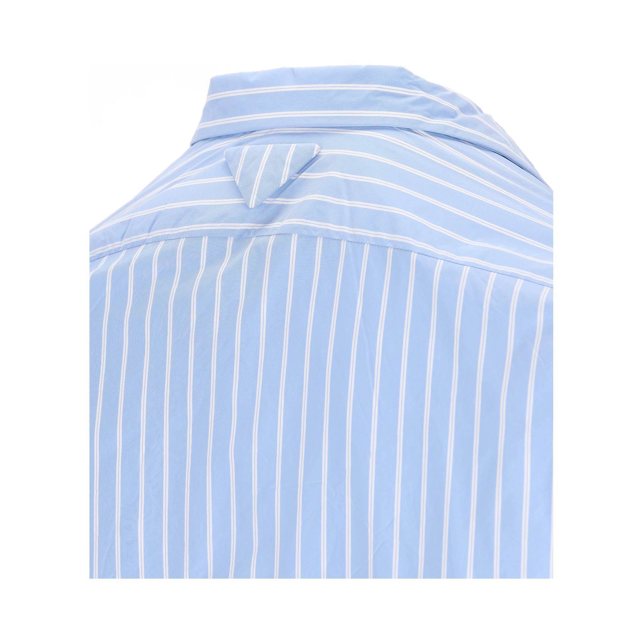 قمصان برادا