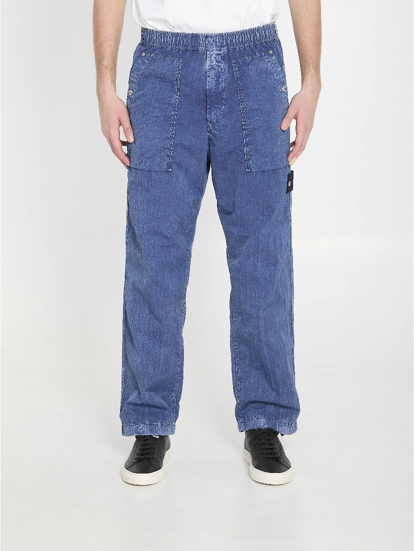 Loose trousers